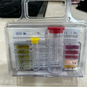 Pool Water Test Kit chlorine, bromine, pH, acid demand & total alkalinity